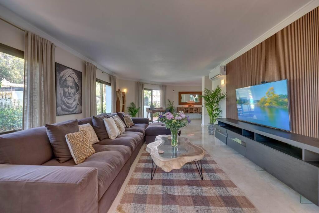 Beachfront Apartemen *