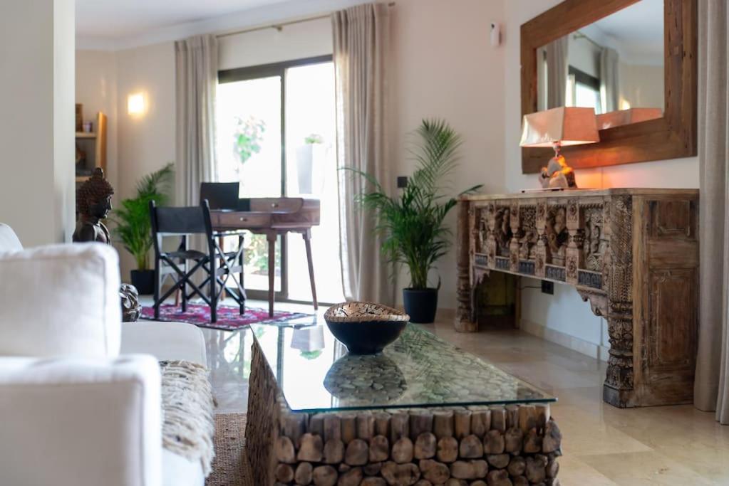 Beachfront Apartemen *